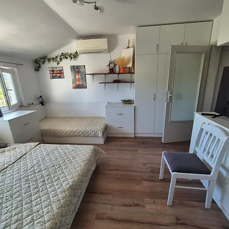 за гости роси Διαμέρισμα *