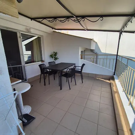 за гости роси * Sinemoretz