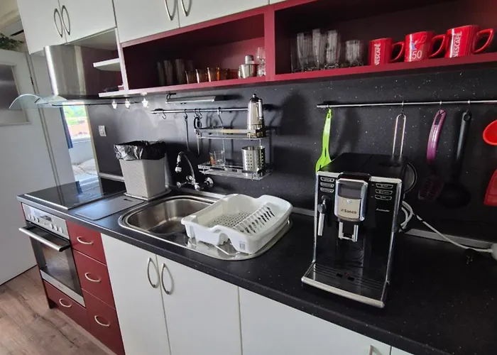 за гости роси Apartman Szinemorec