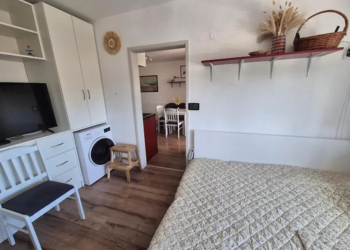 Apartman за гости роси Szinemorec